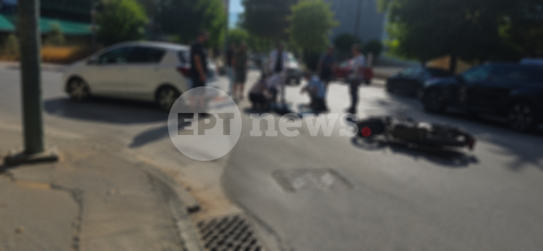 Καλαμάτα: Νοσηλεύεται στη ΜΕΘ 20χρονος διανομέας μετά από σύγκρουση με αυτοκίνητο