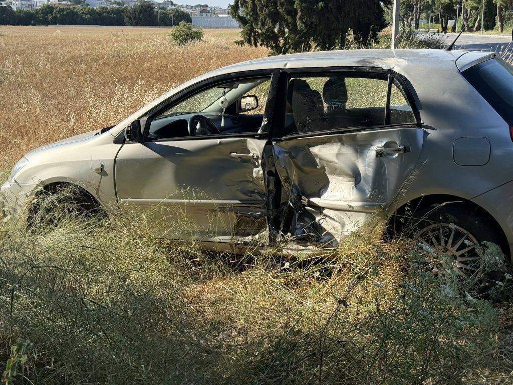 Σοβαρό τροχαίο στη Ρόδο – Τραυματίας ο οδηγός μηχανής μεγάλου κυβισμού