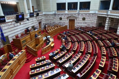 Πυρ ομαδόν της αντιπολίτευσης για τις δηλώσεις Ντίλιαν περί του Predator