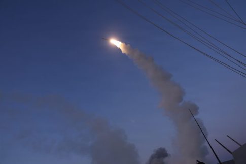 Απολύμανση με χλώριο προτείνει <br> o Διεθνής Ερυθρός Σταυρός