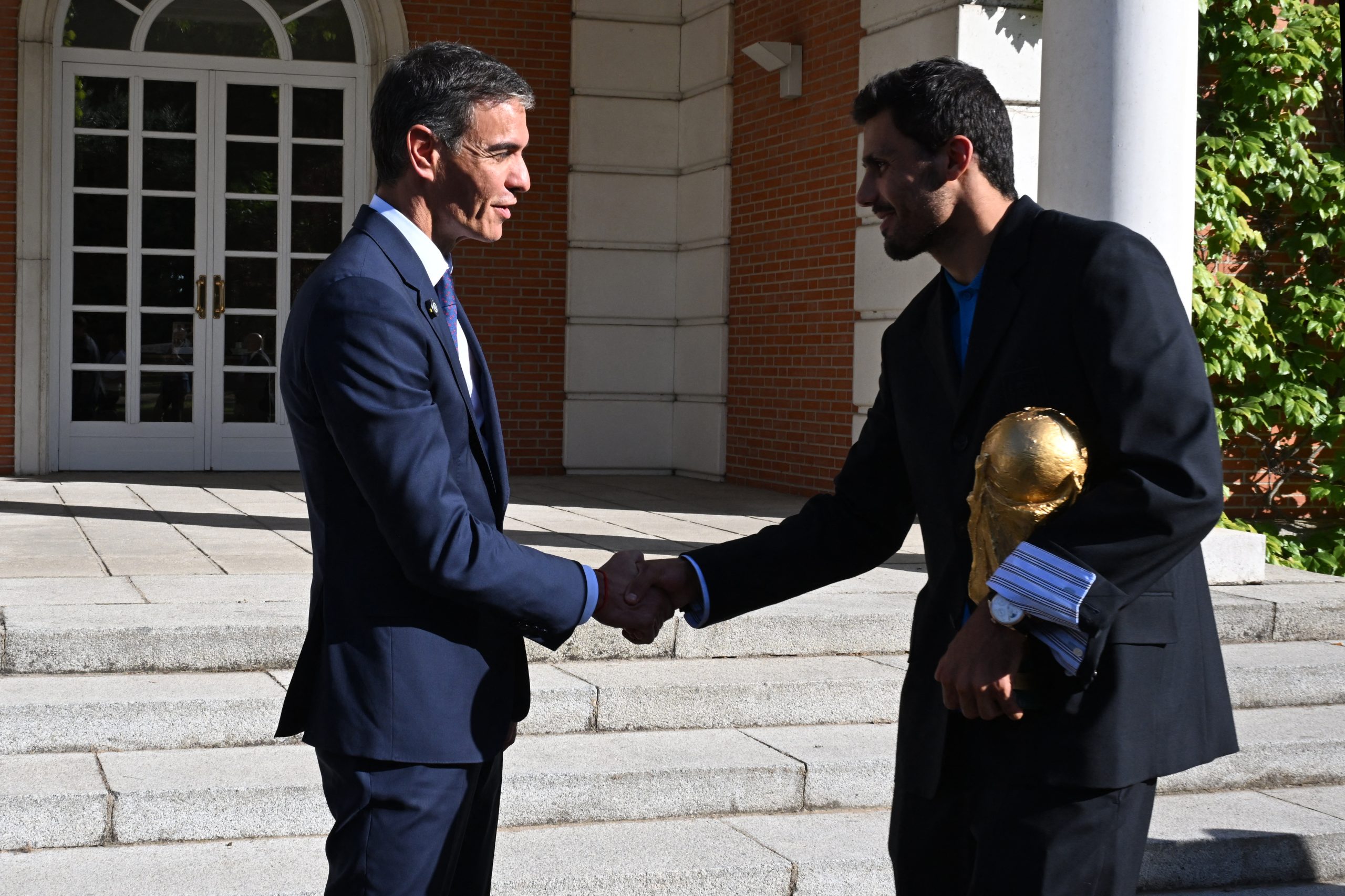 FBL-WC-2026-ESP-SPAIN Μαδρίτη: Σχεδόν δύο εκατομμύρια αποθέωσαν την παγκόσμια πρωταθλήτρια Ισπανία – Η διαδρομή του τροπαίου