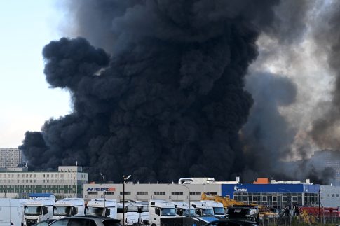 Γάζα: Δεκαεπτά χώρες, ανάμεσά τους <strong>η Σαουδική Αραβία, το Κατάρ και η Αίγυπτος</strong>, καλούν τη Χαμάς να παραδώσει τα όπλα