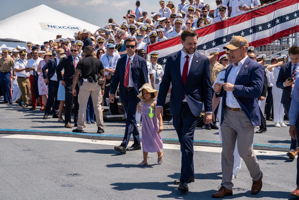 Μήνυμα Βανς για την επέτειο της 4ης Ιουλίου: Η Αμερική δεν ορίζεται μόνο από τις ατέλειές της