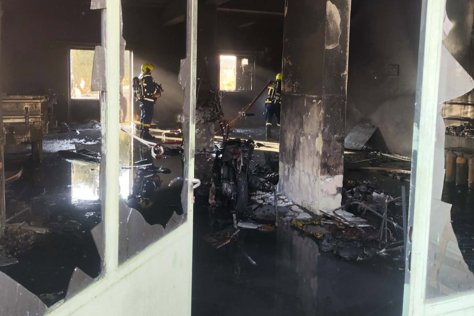 Σοβαρός τραυματισμός έπειτα από έκρηξη σε εργαστήριο κατασκευής σκαφών στα Χανιά Σοβαρός τραυματισμός έπειτα από έκρηξη σε εργαστήριο κατασκευής σκαφών στα Χανιά