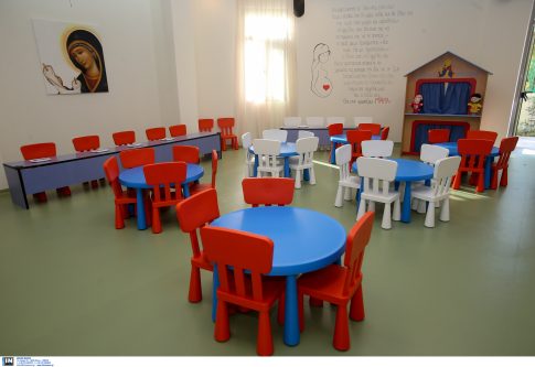 2<sup>ο</sup> Δημοτικό Σχολείο Αλεξανδρούπολης: Μάζεψαν καπάκια, πήραν αναπηρικό αμαξίδιο και το χάρισαν στο Ειδικό Δημοτικό Σχολείο