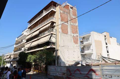 Έμπολα: Ξεκίνησε κλινική δοκιμή θεραπειών κατά του ιού στη ΛΔ Κονγκό