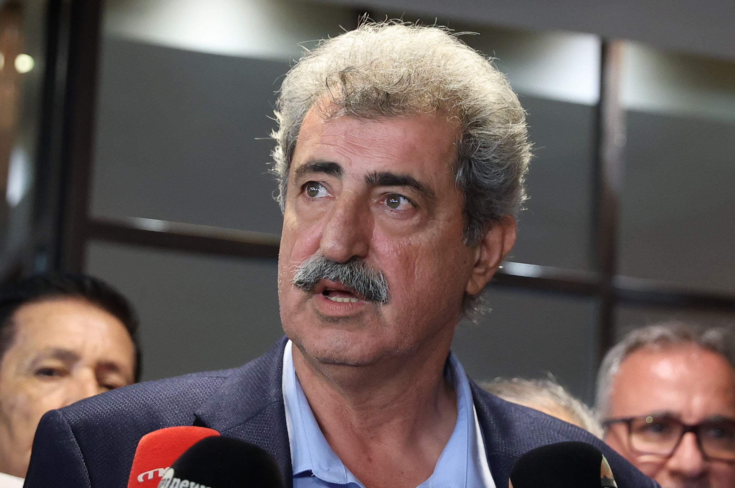 ΣΥΡΙΖΑ: Η Κεντρική Επιτροπή ζητά την επιστροφή Πολάκη – «Ιστορική συνεδρίαση», είπε ο ίδιος