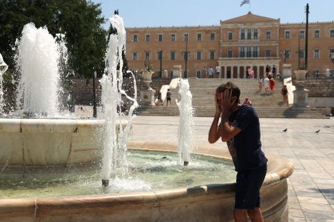 <strong>Διεθνής Επιτροπή του Ερυθρού Σταυρού: Τουλάχιστον 64 αιχμάλωτοι στρατιώτες απελευθερώθηκαν από παραστρατιωτικούς στο Σουδάν</strong>