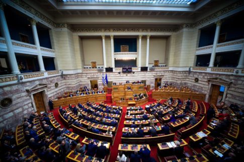 Μητσοτάκης από Ιπποκράτειο: Στόχος άνανδρης δολοφονικής επίθεσης τα στελέχη μας – Κοινοί εγκληματίες οι δράστες