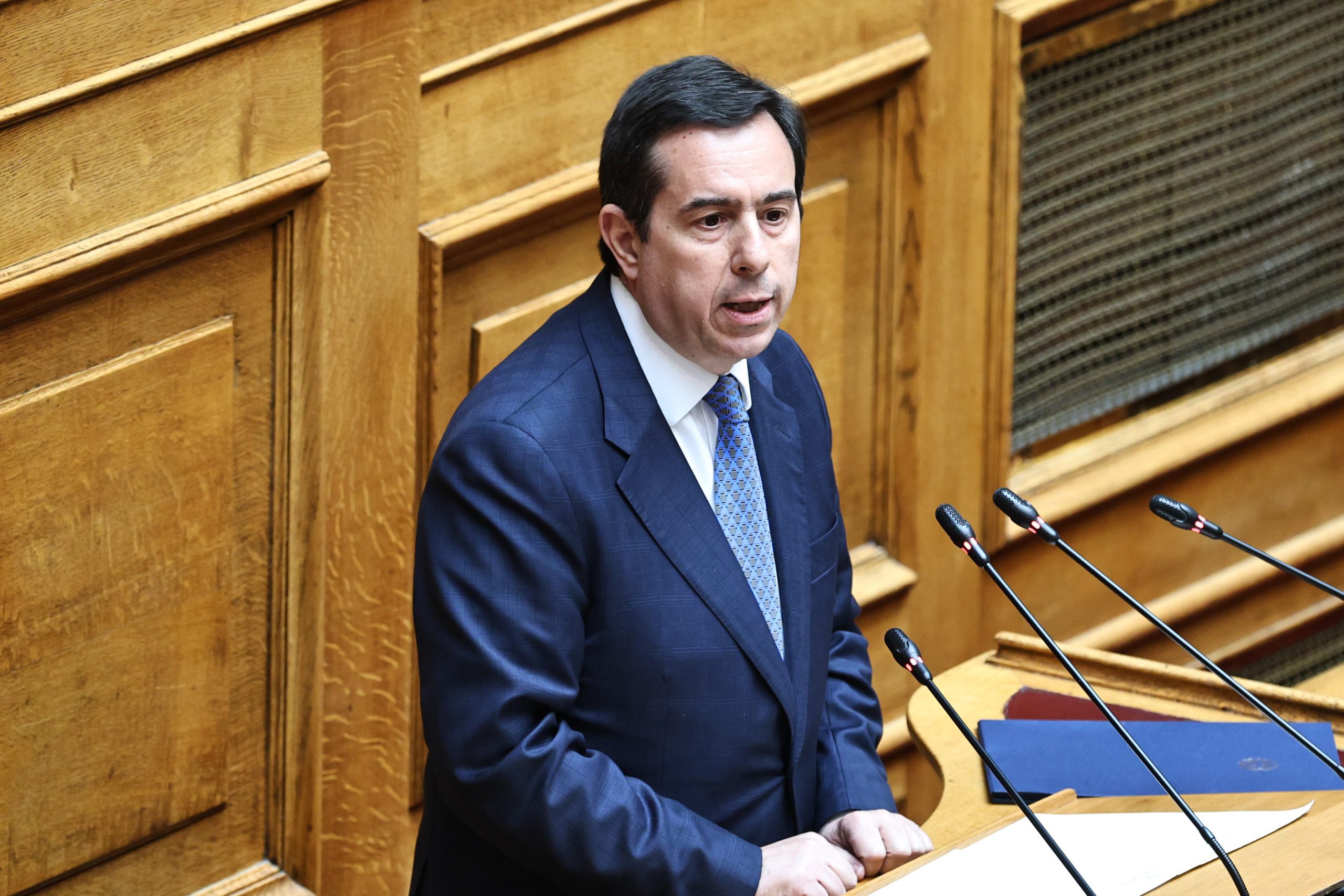 Επανέρχεται στη θέση του κοινοβουλευτικού εκπροσώπου της ΝΔ ο Νότης Μηταράκης