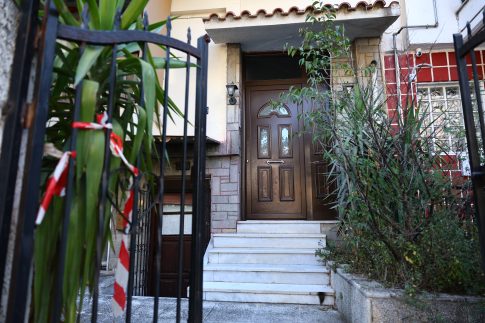 Ιρανή σκακίστρια που διαγωνίστηκε χωρίς χιτζάμπ εξασφάλισε την ισπανική υπηκοότητα
