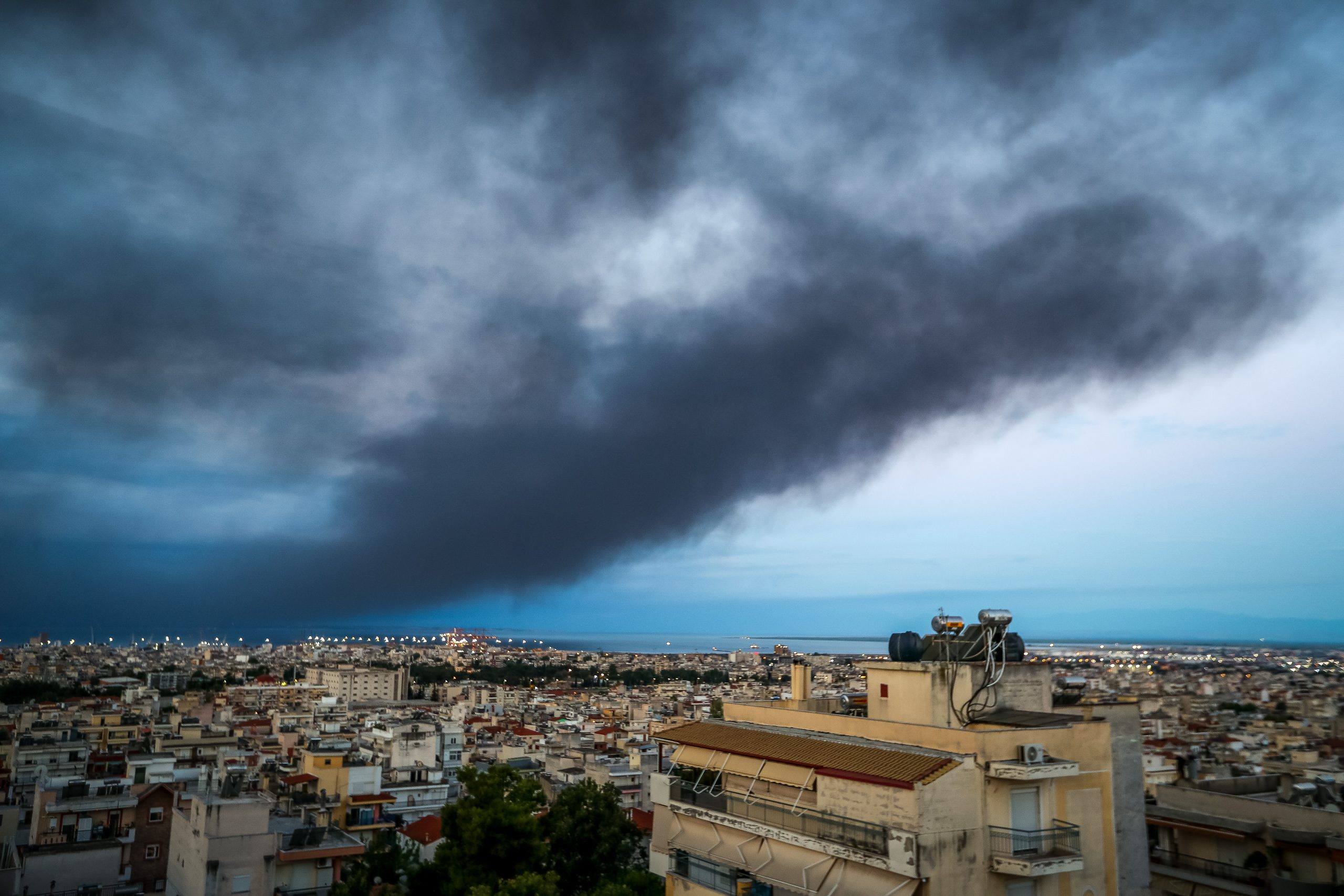 Photo: ertnews.gr Propagation atmosphérique et mesures de protection
