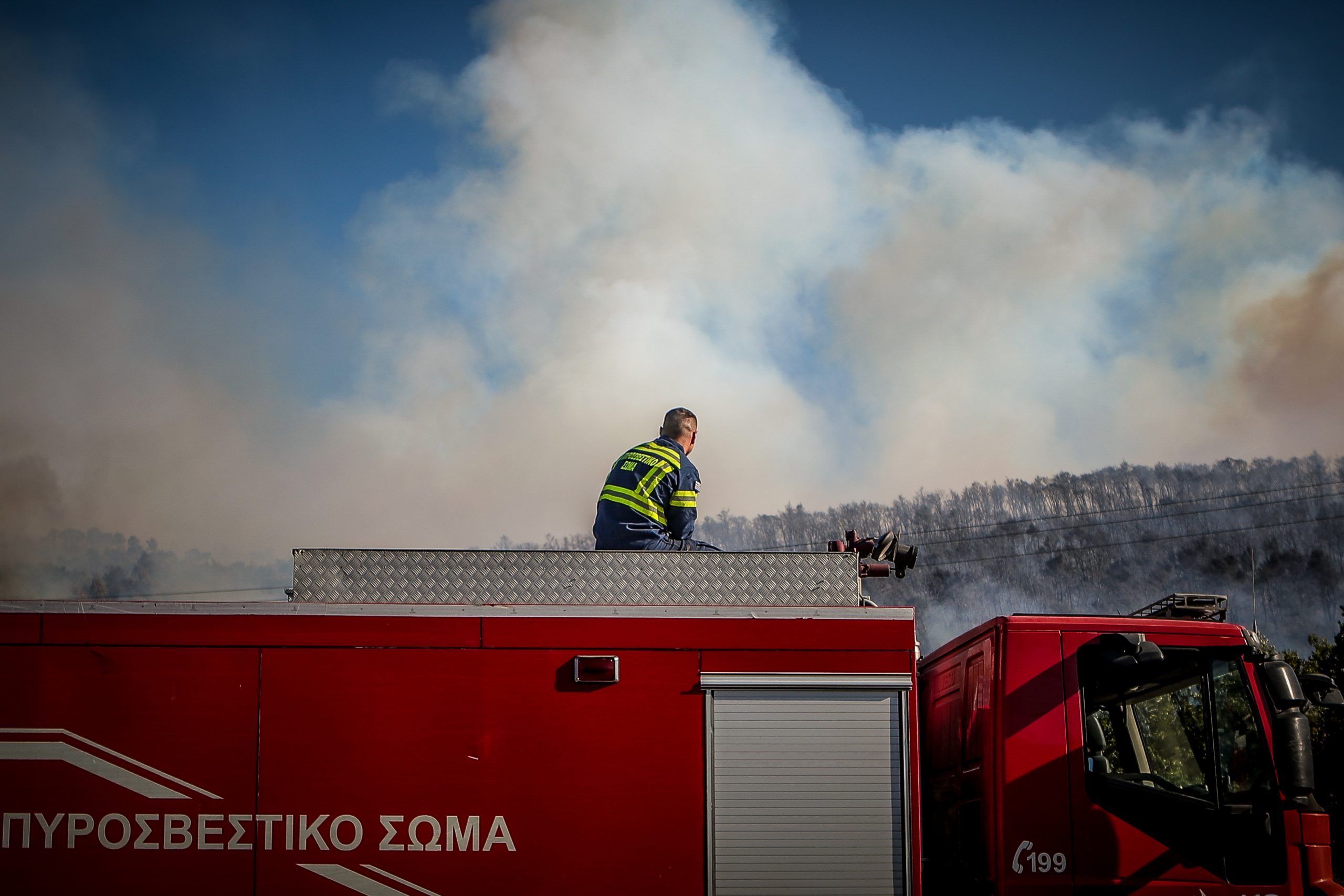[388207] ΠΥΡΚΑΓΙΑ ΣΕ ΑΓΡΟΤΟΔΑΣΙΚΗ ΕΚΤΑΣΗ ΣΤΗΝ ΘΕΣΗ ΣΦΑΚΑ ΣΤΗΝ ΟΙΝΟΗ (ΣΩΤΗΡΗΣ ΔΗΜΗΤΡΟΠΟΥΛΟΣ/ EUROKINISSI)