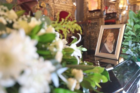Κοζάνη: Σε κλίμα οδύνης ολοκληρώθηκε η εξόδιος ακολουθία της Βάγιας Νέστορα