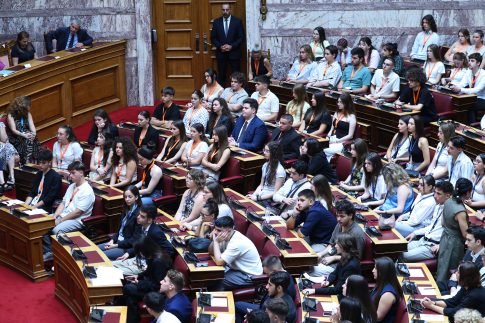 Θεσσαλονίκη: Συναγερμός στην Πυροσβεστική – Σε εξέλιξη η φωτιά στο Καλοχώρι κοντά σε εργοστάσια – Ήχησε το 112