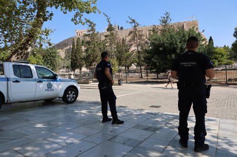 «Κόκκαλο» η ροκ τελετουργία που παρουσιάστηκε και στη Νέα Υόρκη, ξανά στην Αθήνα από τις 4/12 στο <strong>Θέατρο Σημείο</strong>