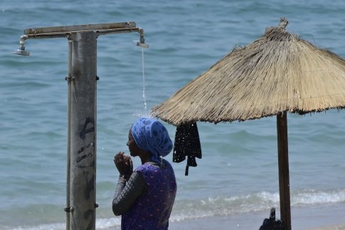 Η νέα κωμωδία της ΕΡΤ μάς καλεί να ζήσουμε στις «Κουτσουπιές»