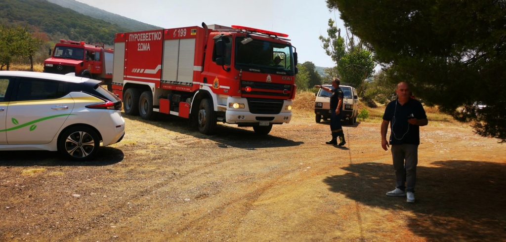 Πυρκαγιά στο Αδάμι Επιδαύρου: Ενισχύθηκαν οι δυνάμεις – Σε δύσβατο σημείο η εστία