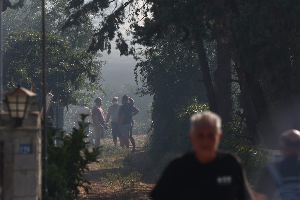 Φωτιά τώρα σε χαμηλή βλάστηση στην Πυλαία Θεσσαλονίκης – Δύο μηνύματα από το 112 για προληπτική απομάκρυνση