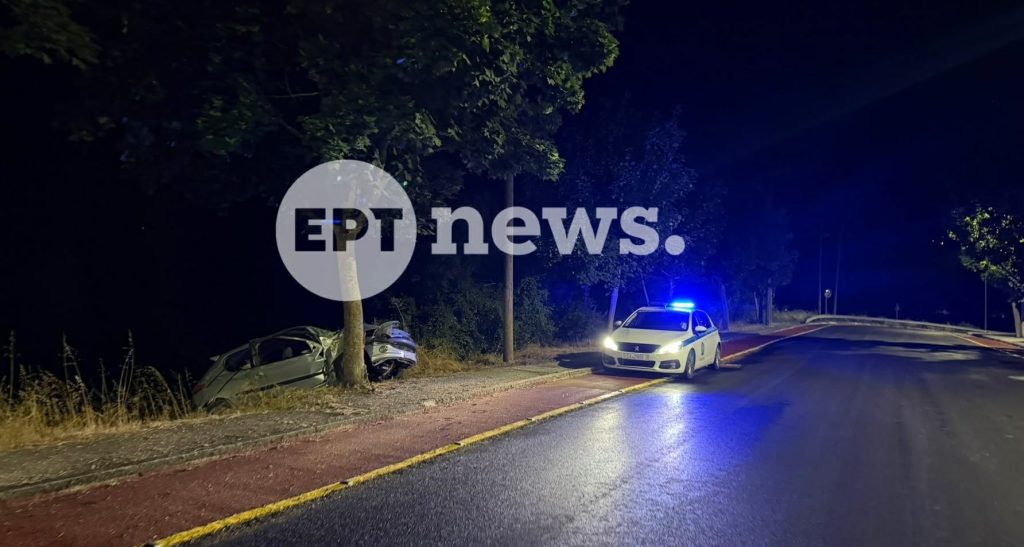Άργος Ορεστικό: «Άγιο» είχε 19χρονος οδηγός – Έπεσε σε δέντρο και σώθηκε από γκρεμό