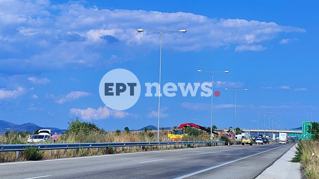 Σοβαρό τροχαίο στην Εγνατία Οδό: Απεγκλωβίστηκαν 13 άτομα από βαν – Δύο βαριά τραυματίες