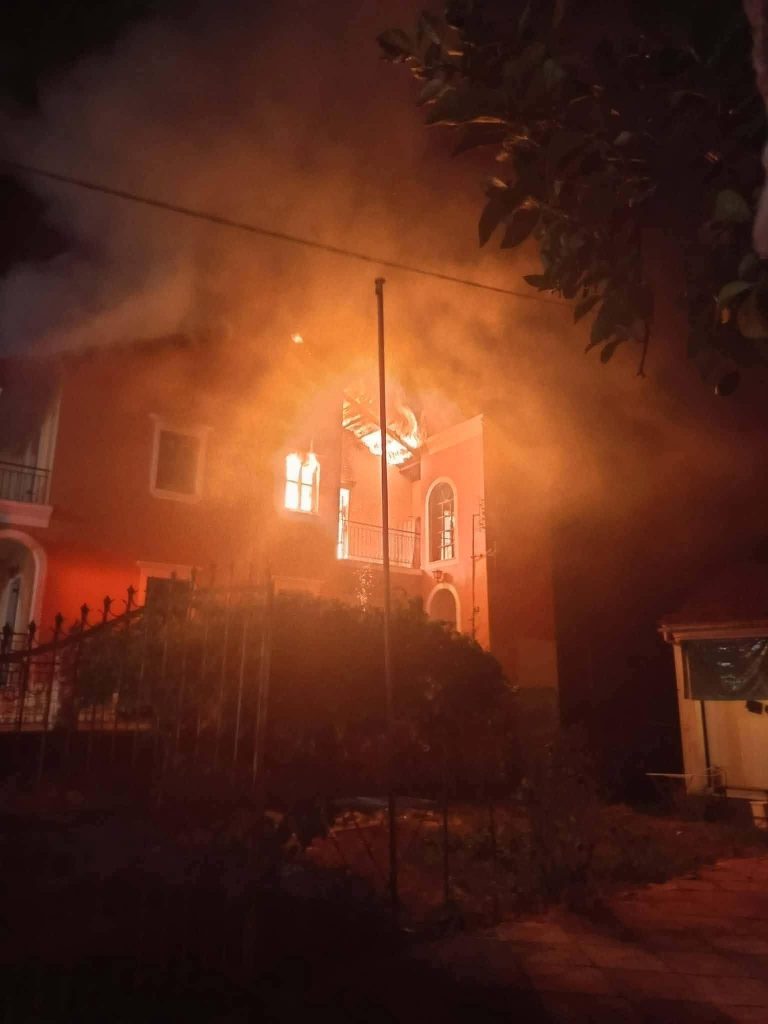 Κέρκυρα: Πυρκαγιά σε διόροφο σπίτι στο χωριό Καλαφατιώνες