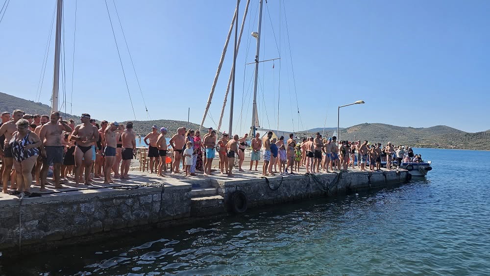 Λέσβος: 110 κολυμβητές στον 15ο κολυμβητικό διάπλου Μικρασιατικής Μνήμης