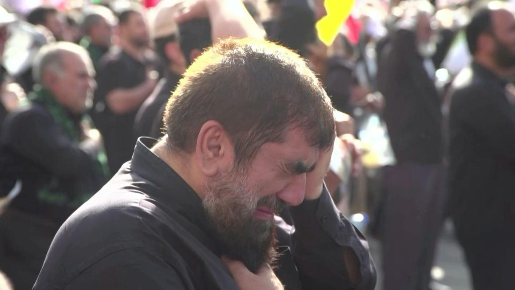 Ιράν: Σε λαϊκό προσκύνημα η σορός του Αλί Χαμενεΐ στην Τεχεράνη – Τελετές μνήμης με τη συμμετοχή πάνω από 15 εκ. ανθρώπων