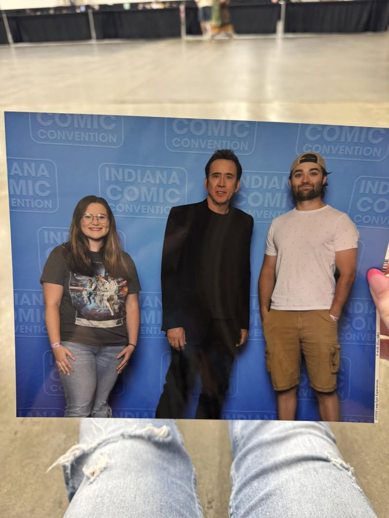 Indiana Comic Convention: Τα κλικ που έκαναν “πλουσιότερο” τον Κέιτζ, και πιο ευτυχισμένους τους φαν