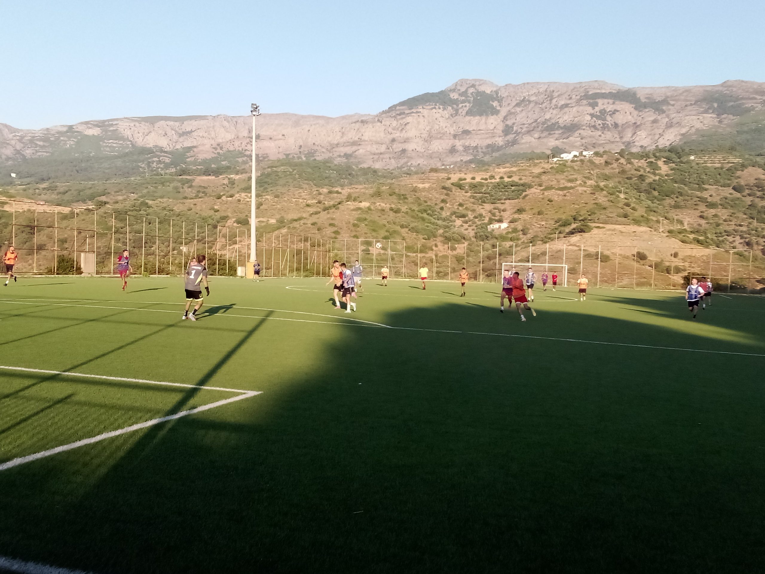 Το «Μουντιάλ της ανθρωπιάς» στην ακριτική Ικαρία – Τιμήθηκε η μνήμη 17χρονου ποδοσφαιριστή