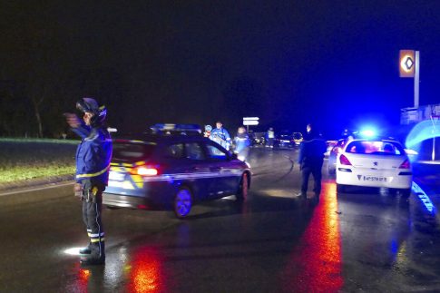 Φωτιά Βοιωτία: Προληπτική εκκένωση των οικισμών Αγ. Νικόλαος, Προσήλι και Πόρτο Γερμενό – Δύσκολη νύχτα για τις πυροσβεστικές δυνάμεις