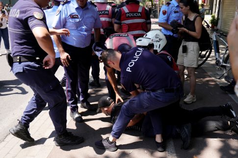 <strong>Γαλλία: Το τρένο είναι στις περισσότερες περιπτώσεις ακριβότερο από το αεροπλάνο για τα ευρωπαϊκά ταξίδια</strong>