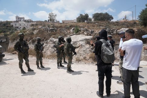 Πυρκαγιά στο Ωραιόκαστρο: Συνεχίζονται οι ρίψεις σε δύο εργοστάσια, χωρίς ενεργό μέτωπο στο δασικό κομμάτι – Το τοξικό νέφος έχει φτάσει στη Θεσσαλονίκη