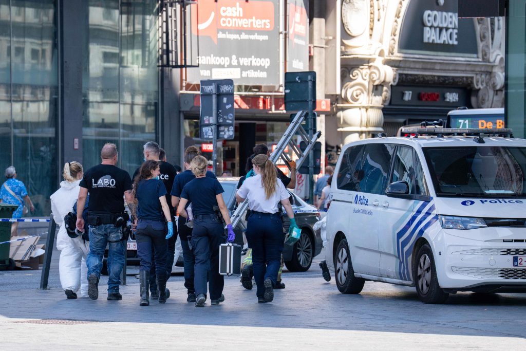 Τουλάχιστον τέσσερις νεκροί και έξι αγνοούμενοι από την πυρκαγιά σε εργοτάξιο στις Βρυξέλλες