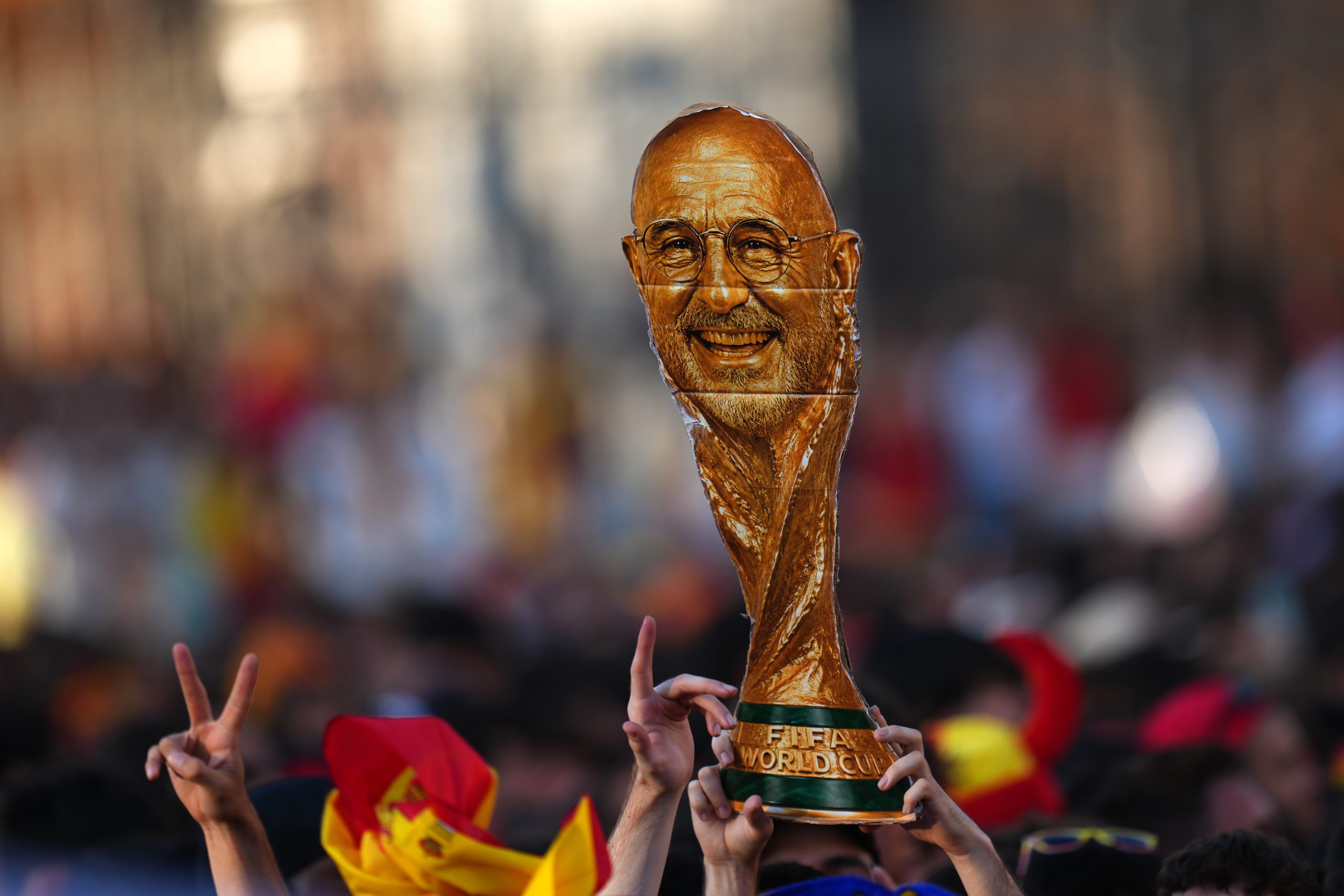 APTOPIX Spain WCup Soccer Celebration Μαδρίτη: Σχεδόν δύο εκατομμύρια αποθέωσαν την παγκόσμια πρωταθλήτρια Ισπανία – Η διαδρομή του τροπαίου