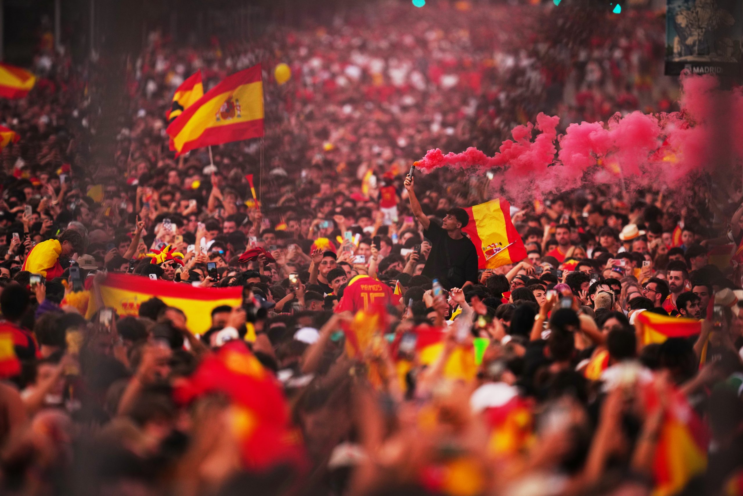 APTOPIX Spain WCup Soccer Celebration Μαδρίτη: Σχεδόν δύο εκατομμύρια αποθέωσαν την παγκόσμια πρωταθλήτρια Ισπανία – Η διαδρομή του τροπαίου