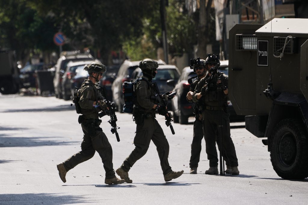 Δυτική όχθη: Τέσσερις Παλαιστίνιοι νεκροί μετά από συγκρούσεις με Ισραηλινούς εποίκους