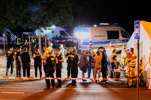Αυστραλία: Ο πρωθυπουργός Αλμπανέζι σκοπεύει να θέσει στον πρόεδρο των ΗΠΑ Ντόναλντ Τραμπ το ζήτημα των νέων δασμών