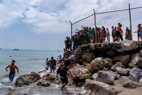 Η ανάγκη μας να πιστεύουμε <bro> μια θετική είδηση