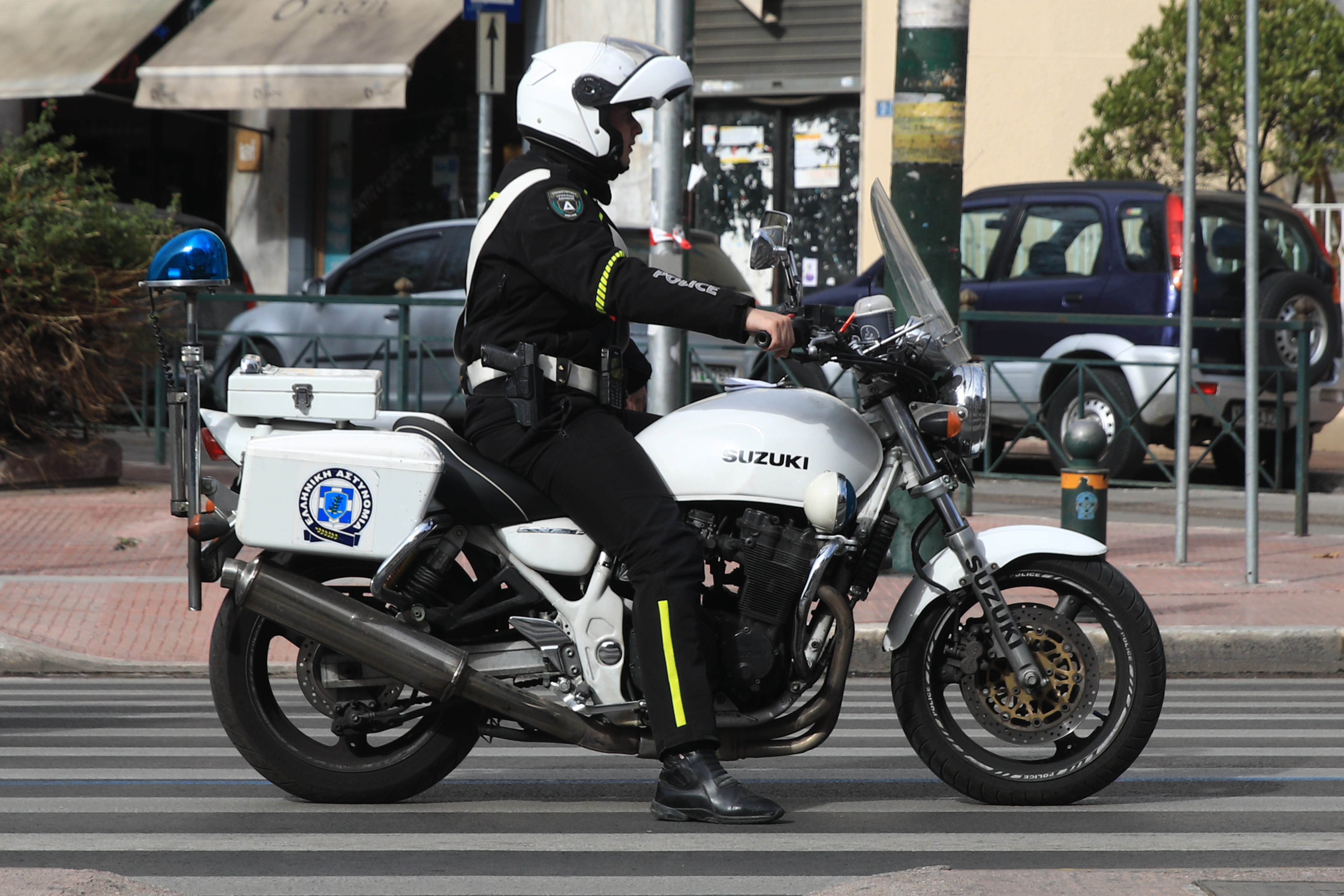 Φωτιά σε όχημα στη Λεωφόρο Αλεξάνδρας – Μποτιλιάρισμα στο ρεύμα προς Κηφισίας