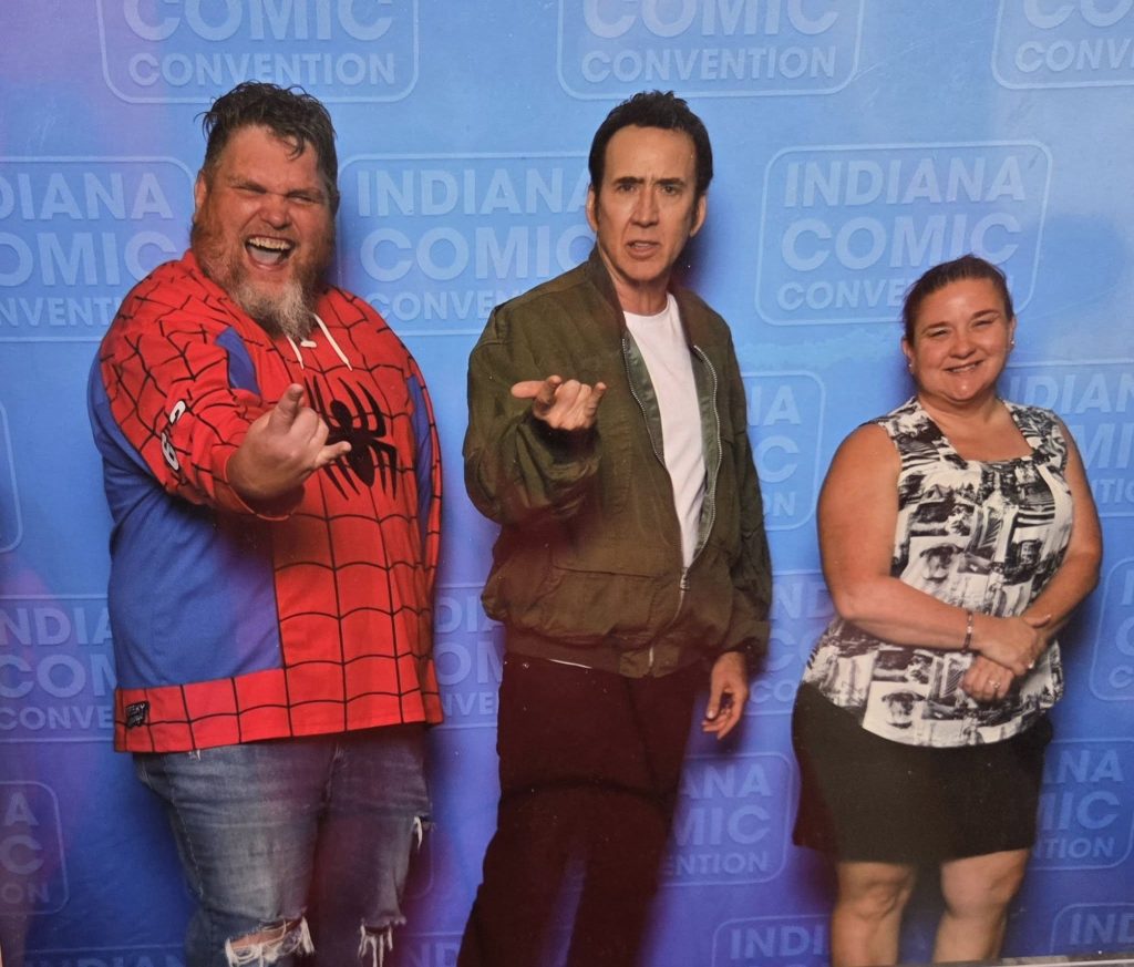 Indiana Comic Convention: Τα κλικ που έκαναν “πλουσιότερο” τον Κέιτζ, και πιο ευτυχισμένους τους φαν