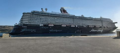 Θεσσαλονίκη: Φωτιά στο Καλοχώρι, καίγεται επιχείρηση – Μεγάλη δύναμη της Πυροσβεστικής με δύο ελικόπτερα – Ήχησε το 112