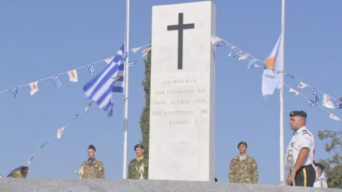Εισβολή γιγάντιων ακρίδων σε Μαρμαρίδα και Κωνσταντινούπολη