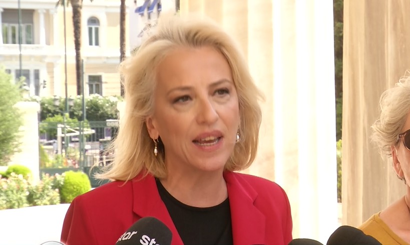 Η Ρένα Δούρου πρόεδρος του ΣΥΡΙΖΑ – «Ξεκινάμε την αναδιάταξη της ΚΟ για την αναγέννηση του ΣΥΡΙΖΑ, δεν περισσεύει κανείς και καμία»