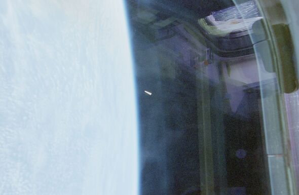 Το «αιωρούμενο μυαλό» των UFO γίνεται viral: Η τεχνητή νοημοσύνη αναζωπυρώνει τη συζήτηση για νέο βίντεο UAP του Πενταγώνου