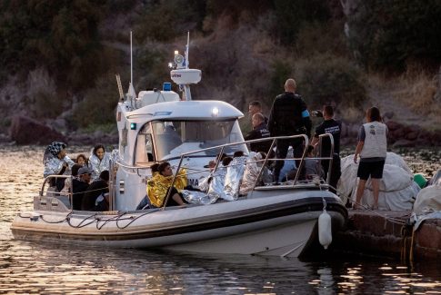 Η ανάγκη μας να πιστεύουμε <bro> μια θετική είδηση