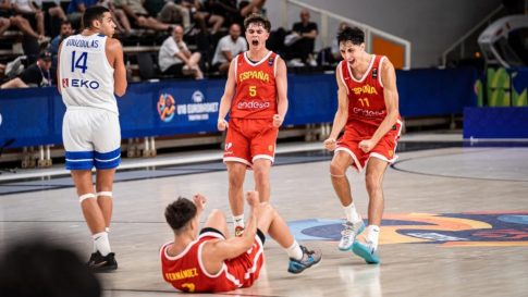 <strong>Μπακογιάννης: «Βελτιώνουμε τις αθλητικές υποδομές της Αθήνας – Φέρνουμε τους Αθηναίους κοντά στον αθλητισμό»</strong>
