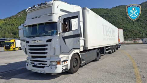 Ζάκυνθος: Σύλληψη 2 ανηλίκων για διακίνηση ναρκωτικών στον Λαγανά