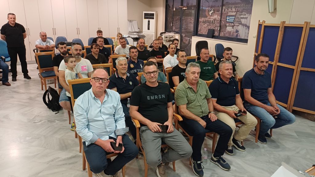 Λάρισα: Πιστοποιήθηκαν οι πρώτοι 32 τεχνίτες για ηλεκτρικά οχήματα υψηλής τάσης