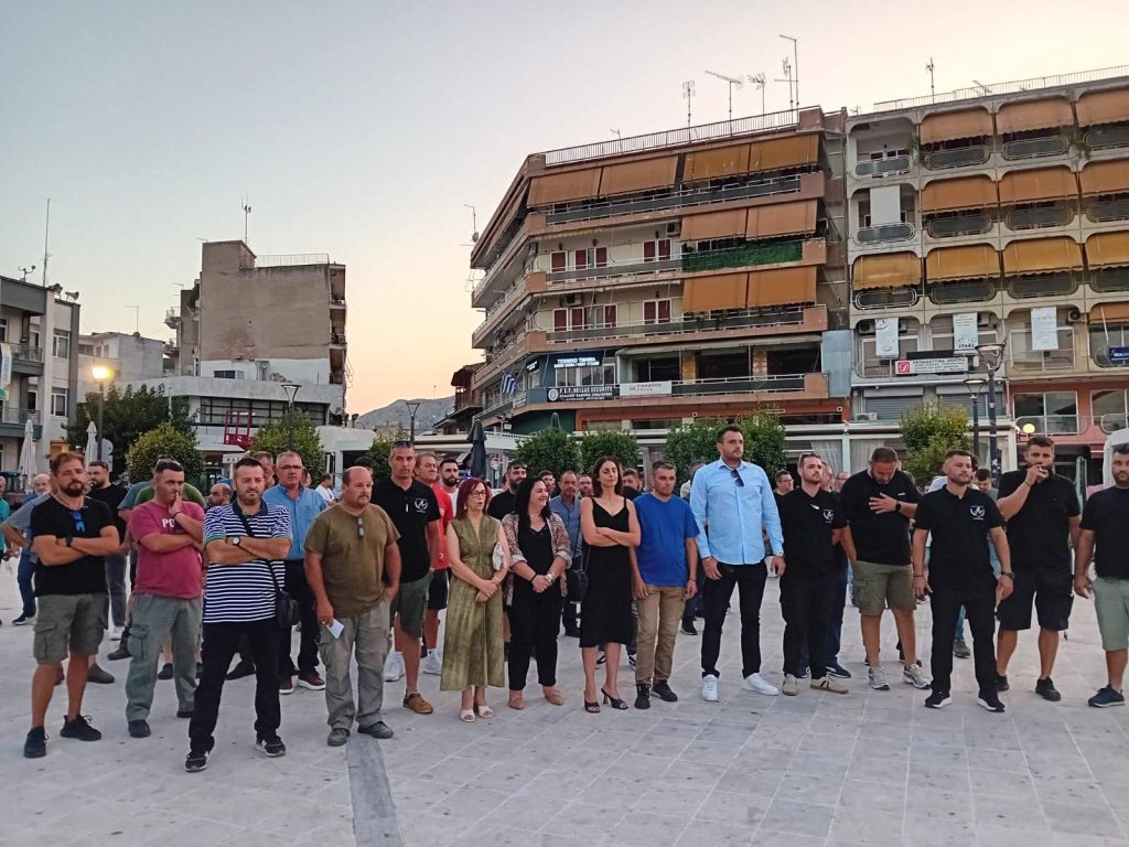 Τύρναβος: Δίκαιες αποζημιώσεις ζήτησαν οι πληγέντες αγρότες με τα τρακτέρ στους δρόμους